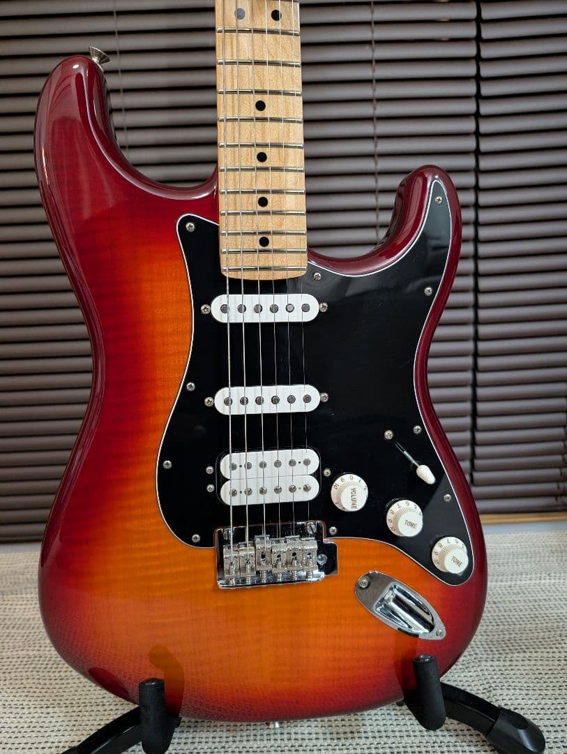 ギター Fender Player Stratocaster HSS Plus Top