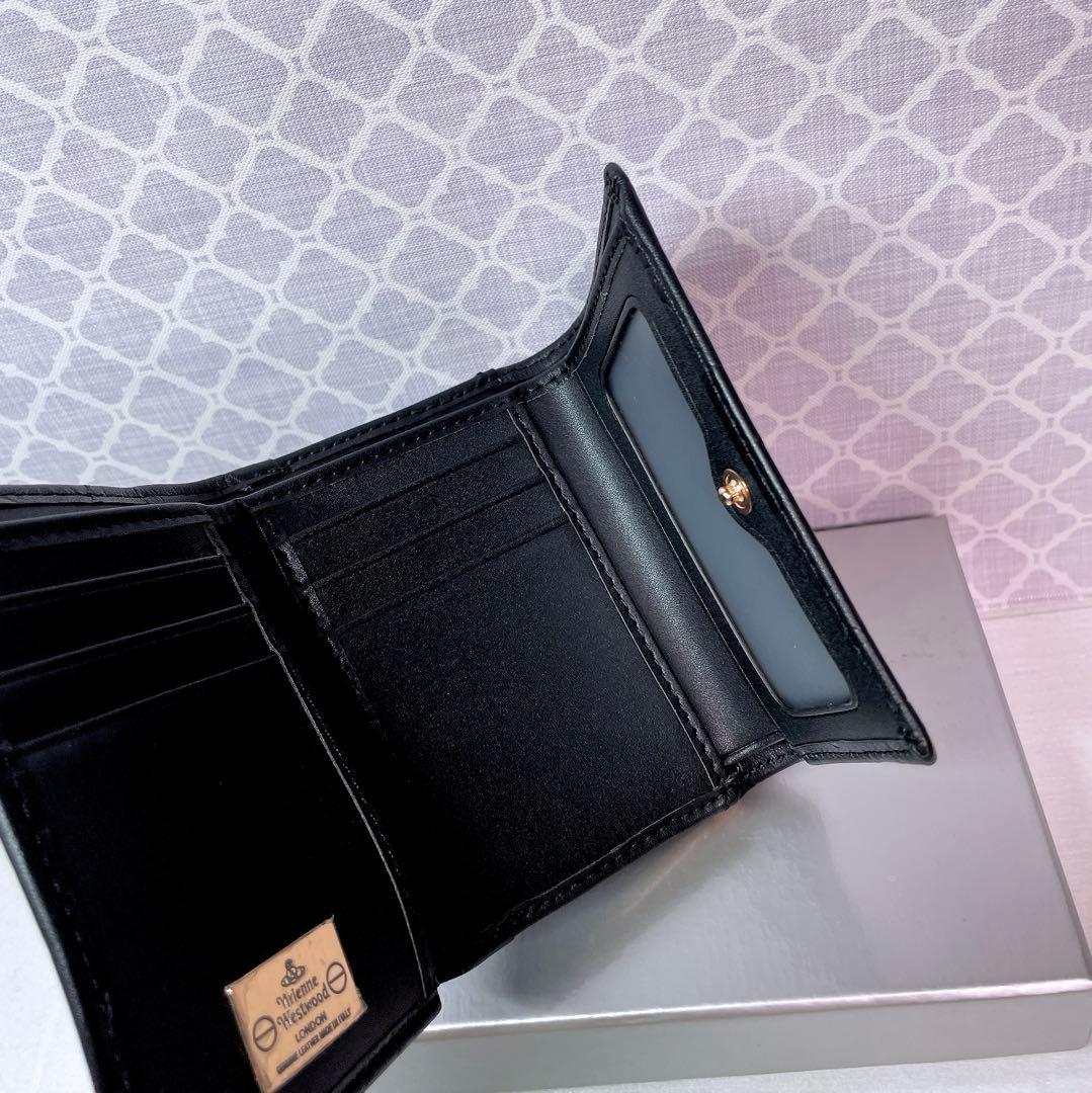 【最新❤︎新品】ヴィヴィアン・ウエストウッド　三折財布 マット黒