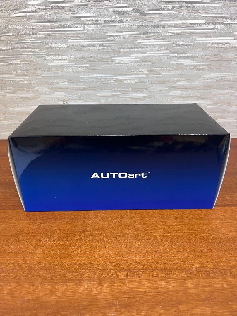 No113ミニカー1/18箱ありNISSAN SKYLINE 2000 GT-R