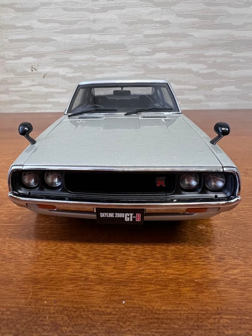 No113ミニカー1/18箱ありNISSAN SKYLINE 2000 GT-R