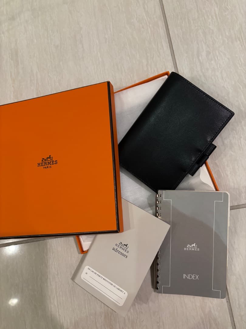 プ*)様 HERMES 手帳カバー GM ブラック レザー BOXとショッパー付