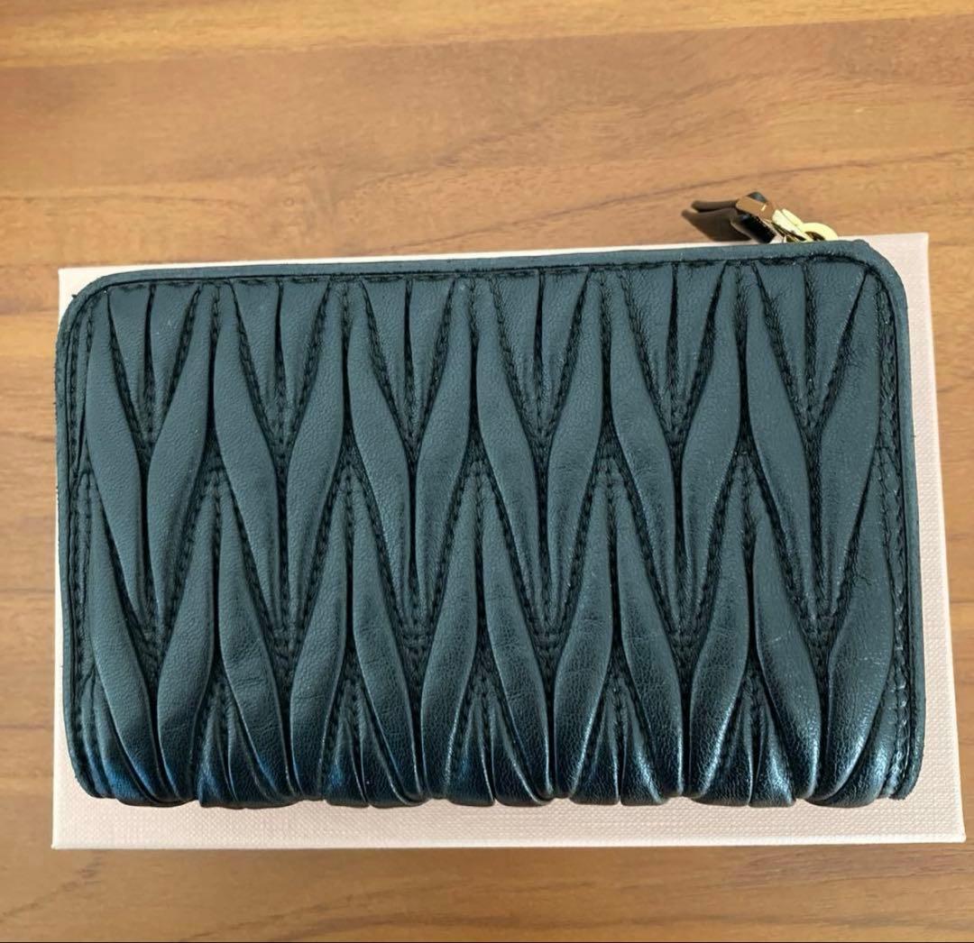 ミュウミュウ MIU MIU 財布 二つ折り財布 マテラッセ