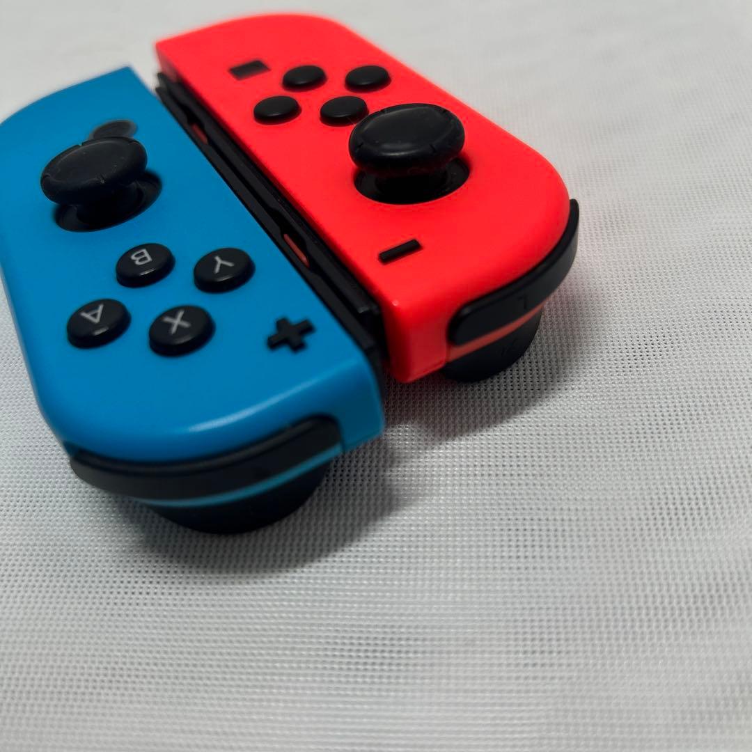 Nintendo Switch 初期型　Joy-Conブルーレッド
