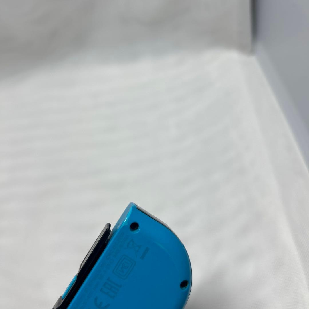 Nintendo Switch 初期型　Joy-Conブルーレッド