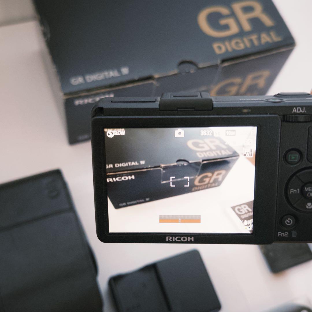 ち*る様 【美品】 RICOH GR DIGITAL IV