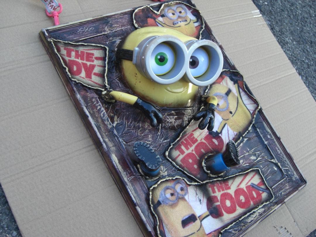 アートパネル 立体ポスター 額縁 壁掛け 限定一つ ミニオン 傾けると目が動く
