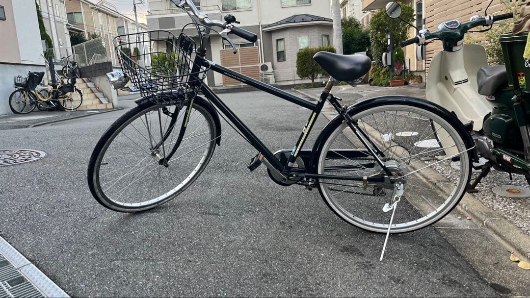 あさひの、シティサイクル 26インチ　黒 スチールフレーム 前バスケット付き