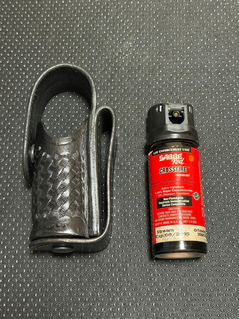 実物ロサンゼルスカウンティーシェリフ　支給品催涙スプレーポーチ