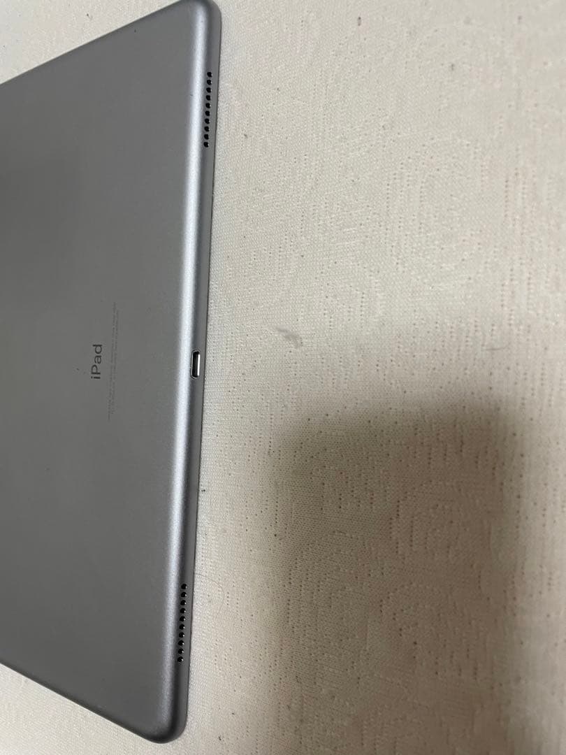 吉*志様 Apple iPad Pro 2 (12.9インチ) 64GB バッテ