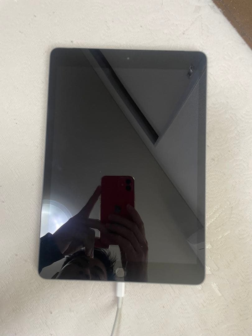 吉*志様 Apple iPad Pro 2 (12.9インチ) 64GB バッテ