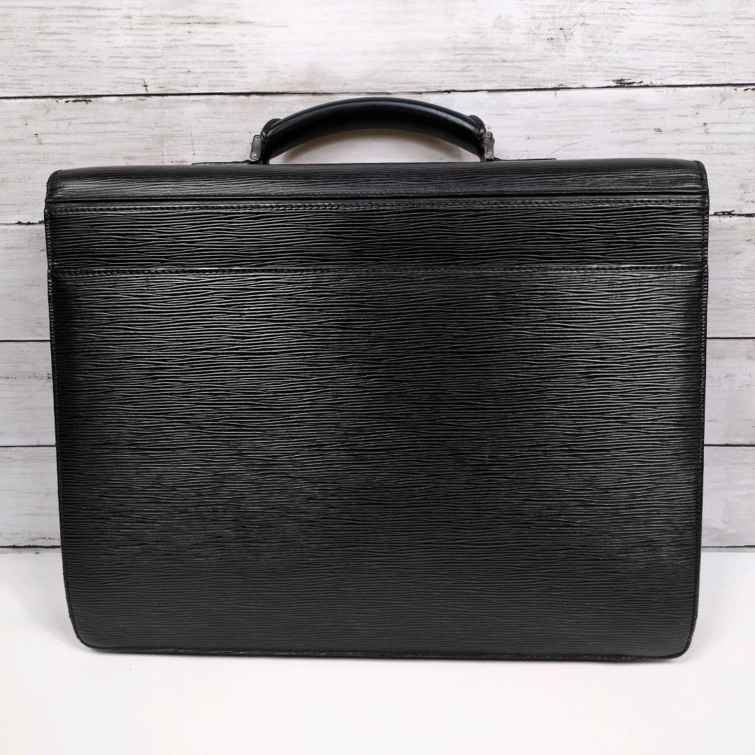 ルイヴィトン ロブスト2 エピ レザー ビジネスバッグ ブリーフ 大容量