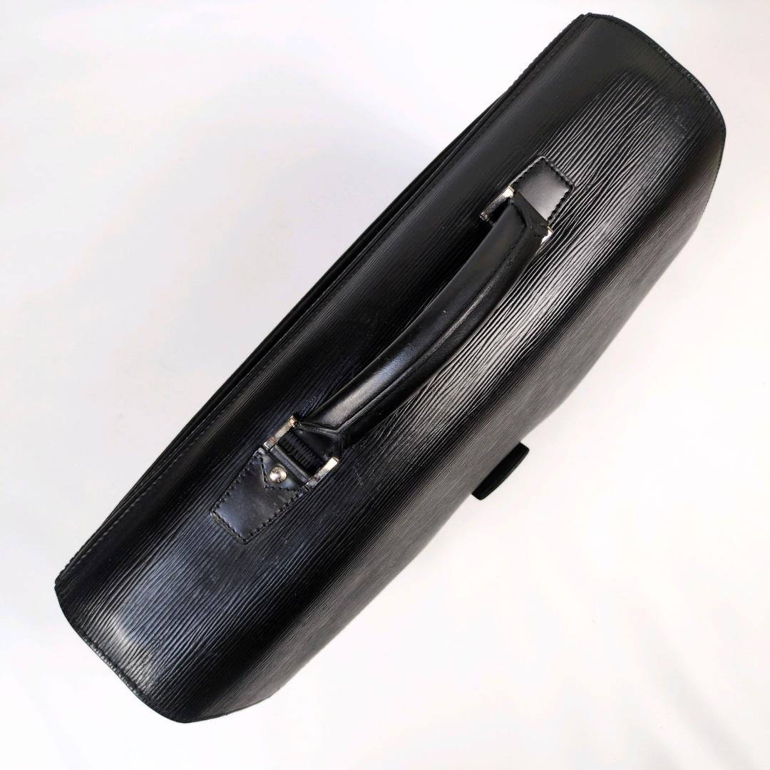 ルイヴィトン ロブスト2 エピ レザー ビジネスバッグ ブリーフ 大容量