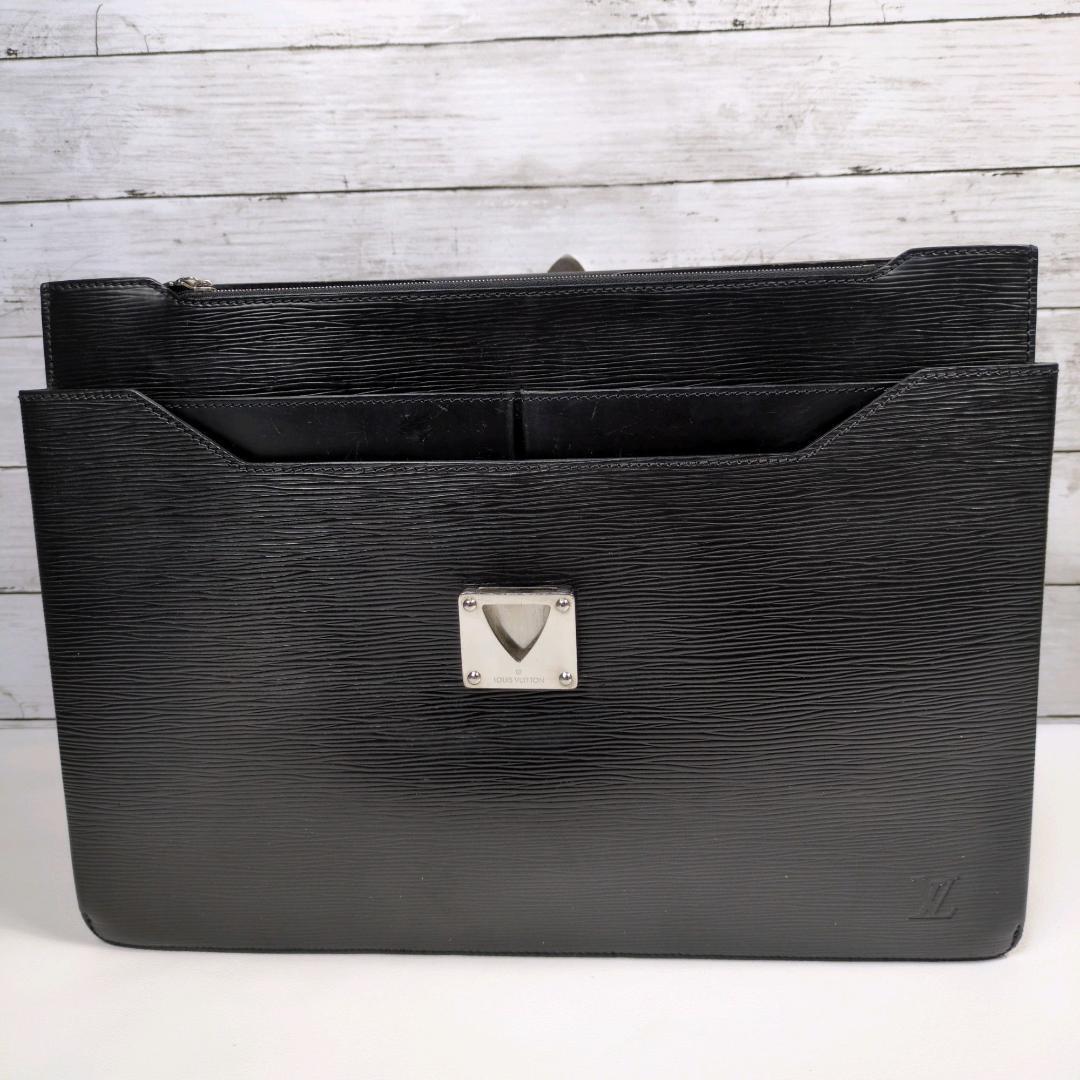 ルイヴィトン ロブスト2 エピ レザー ビジネスバッグ ブリーフ 大容量