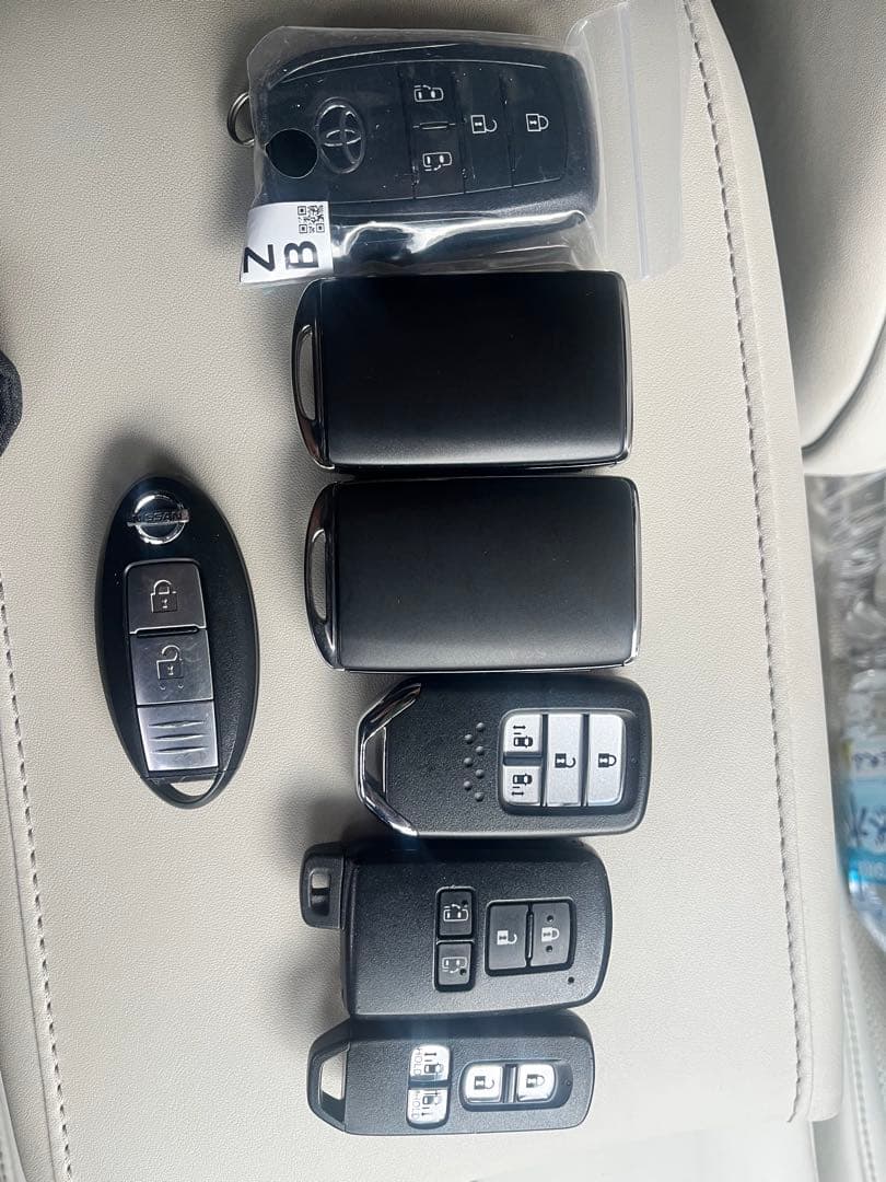 トヨタ ホンダ マツダ　スマートキー　鍵