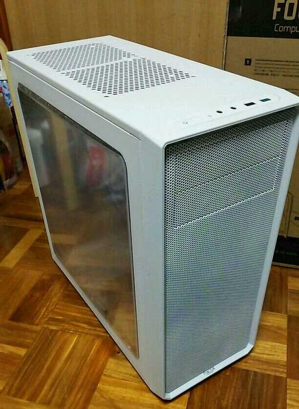 コルセア電源とpcケースとDVDドライブとファンなど