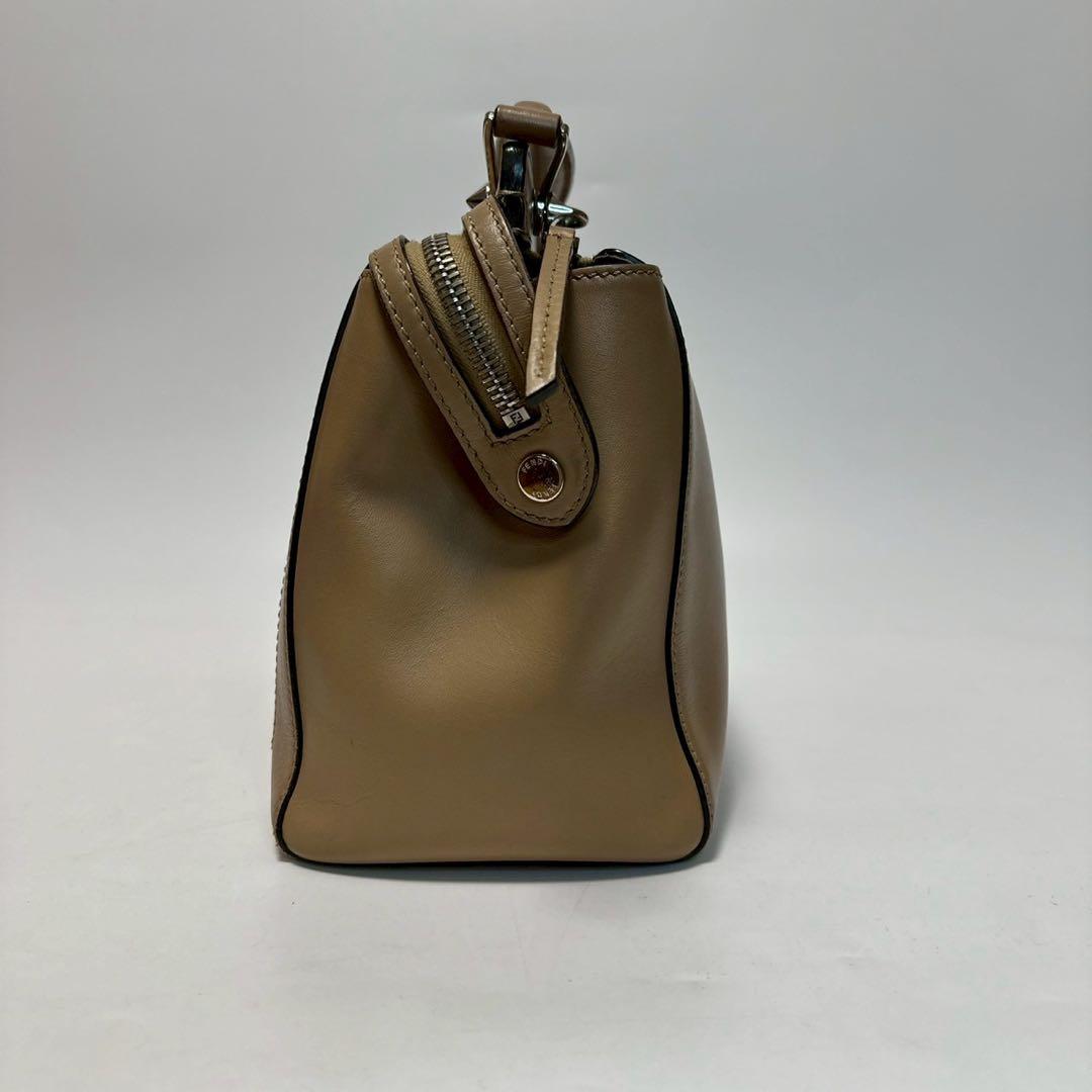 p83【極美品】フェンディ　ドットコムレザー　2wayショルダーバッグ ポーチ.