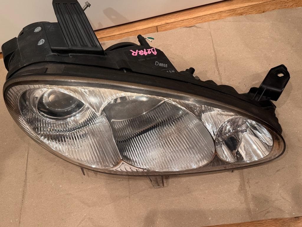 マツダロードスターNB後期型標準ヘッドライト右側