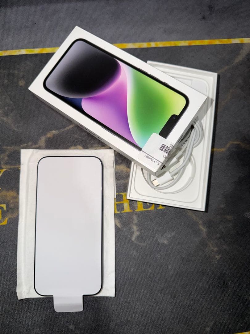 k*i様 美品‼️iPhone14 midnight SIMフリー