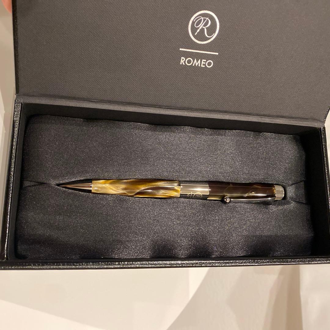 ROMEO No.3 ボールペン 細軸 イタリアングレー ガンメタル