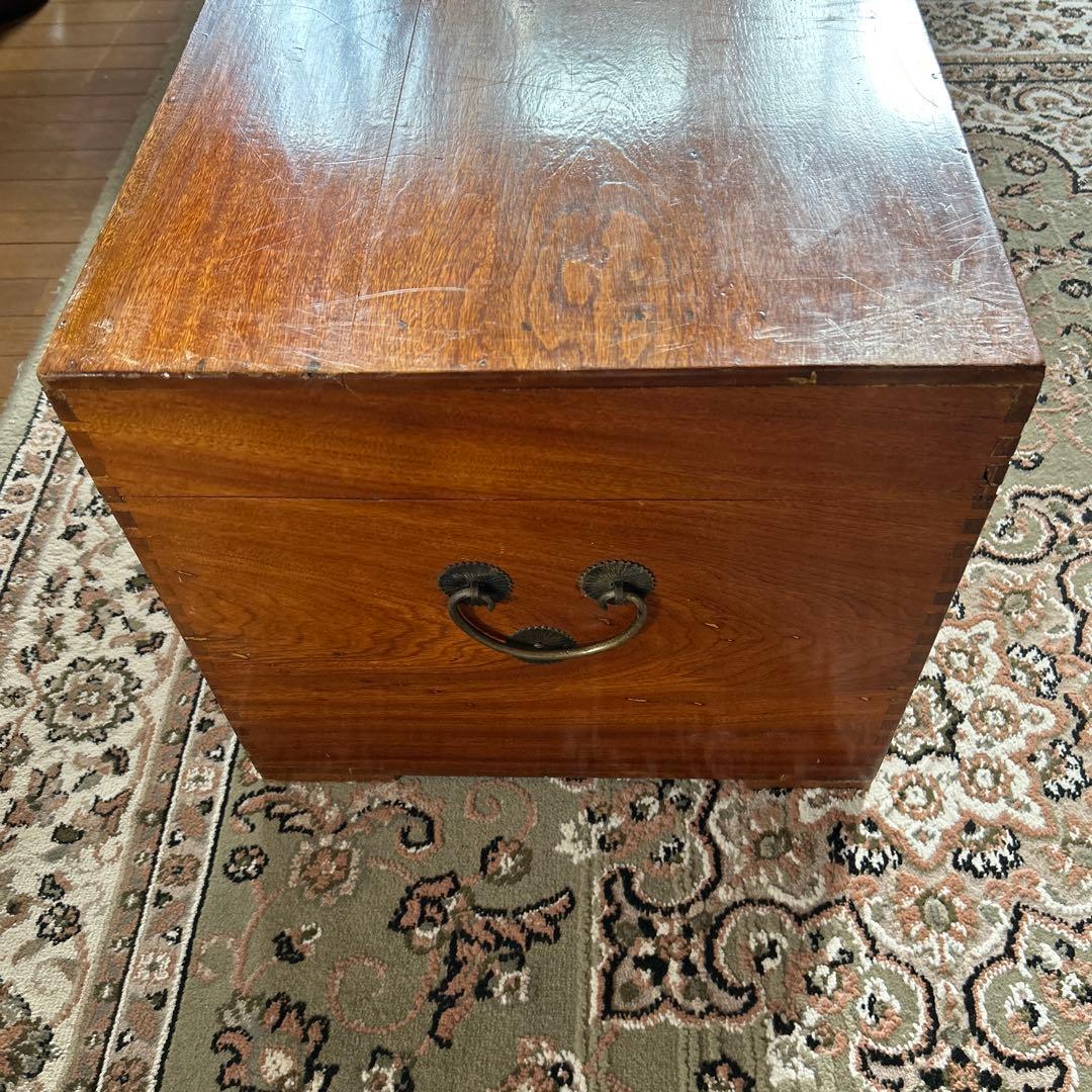 旧家蔵(清時代)樟木？黄花梨？貴重家具大木箱　蔵書画大木箱　珍しいコレクション