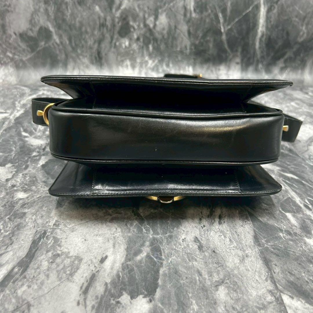 人気✨セリーヌ ショルダーバッグ 馬車金具 オールレザー ブラック