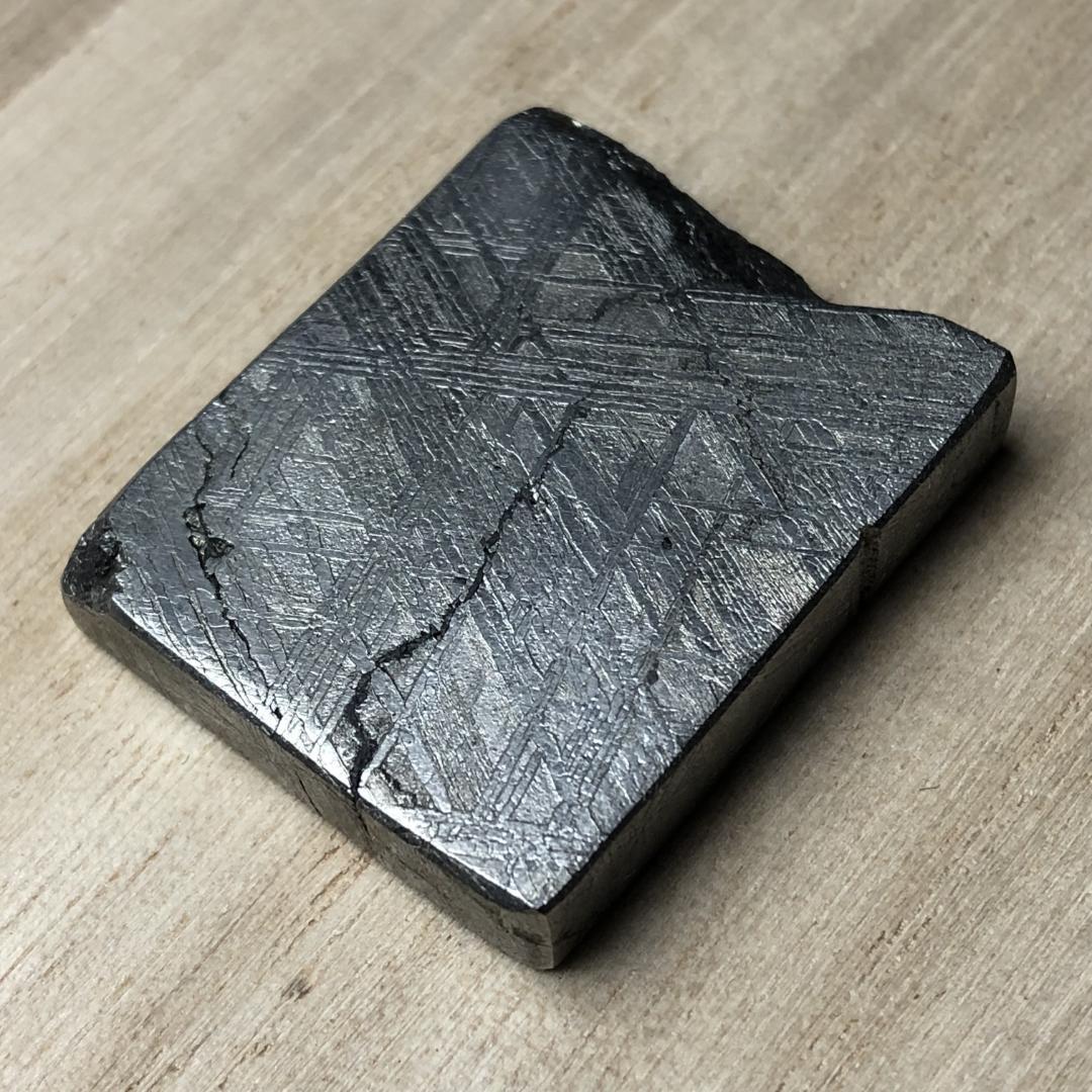 ムオニオナルスタ隕石　メッキ処理済み　　 鉄隕石　重さ約37ｇ