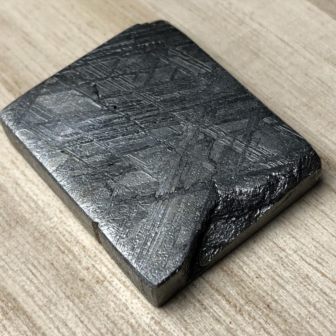 ムオニオナルスタ隕石　メッキ処理済み　　 鉄隕石　重さ約37ｇ