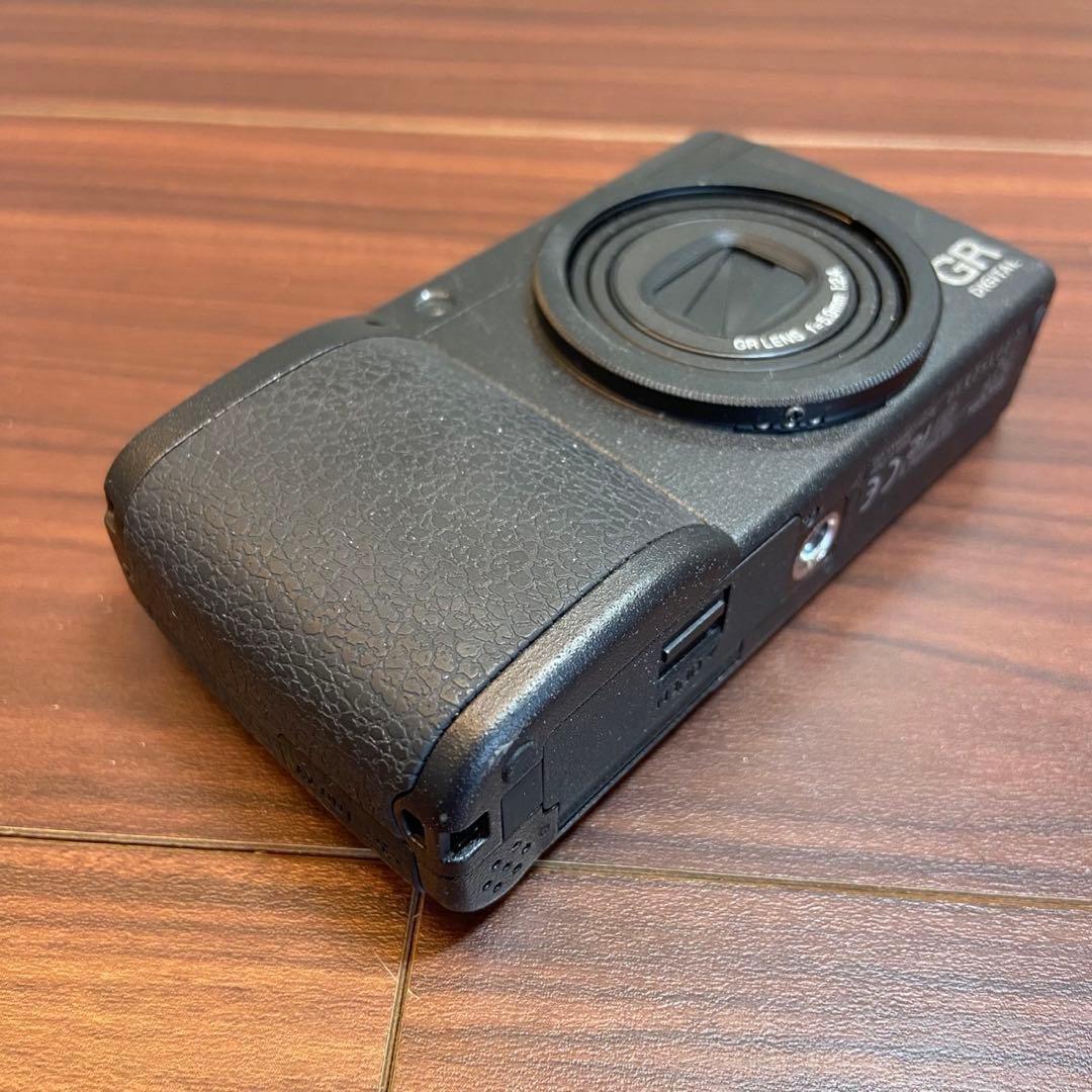 RICOH GR DIGITAL Ⅱ デジカメ ほぼ新品 4940