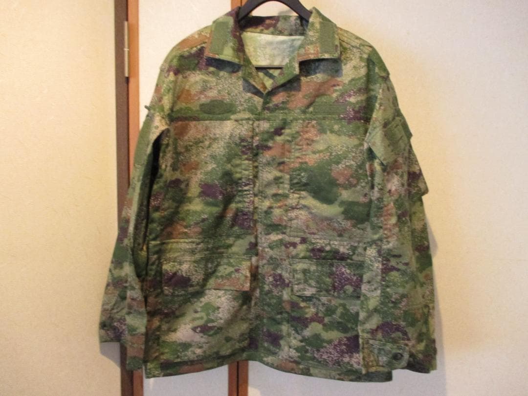 未使用　中国軍　21式　星空迷彩　上下セット　サイズS　軍服　迷彩服