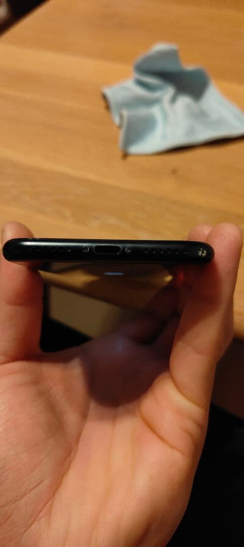 Apple iPhone SE 3 第三世代 SIMフリー ブラック　128GB