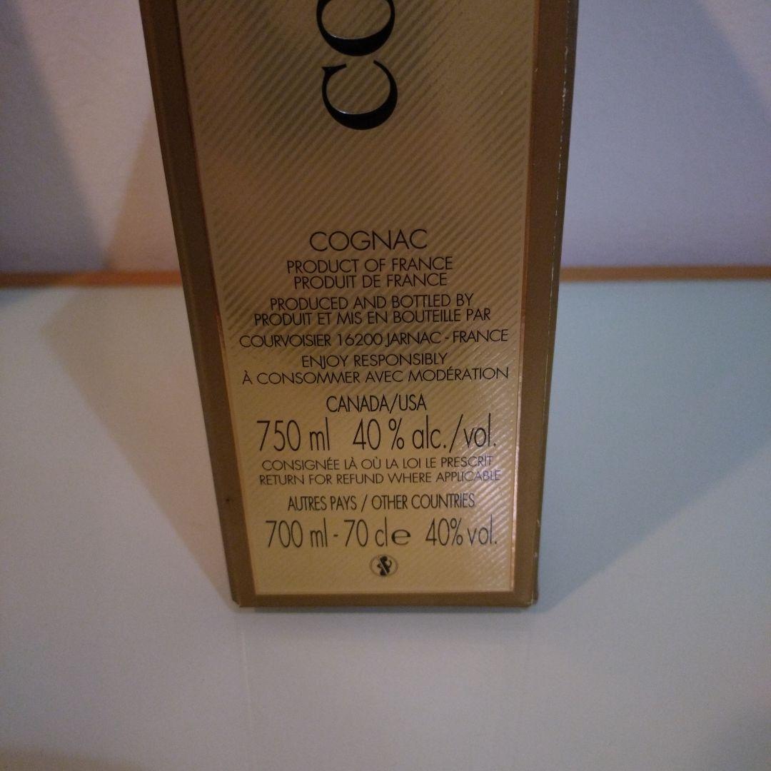 Courvoisier XO Cognac　クルボアジェ コニャック 700ml