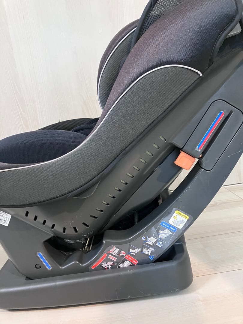 Combi コンビ ウィゴーグランデ チャイルドシート ジュニアシート 送料無料