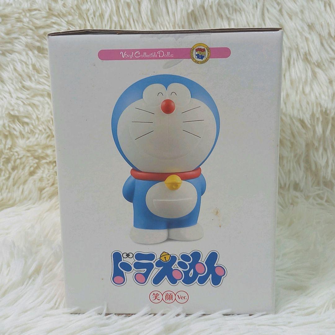 【希少品】メディコムトイ 藤子・F・不二雄 ドラえもん 笑顔ver フィギュア