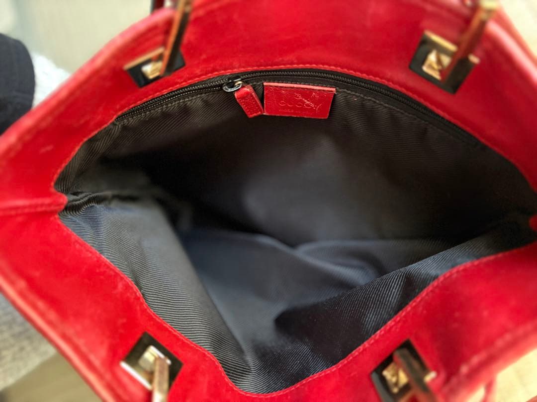 【週末お値下げ】赤GUCCI トートバック　GG柄　キャンバス　バケツ型