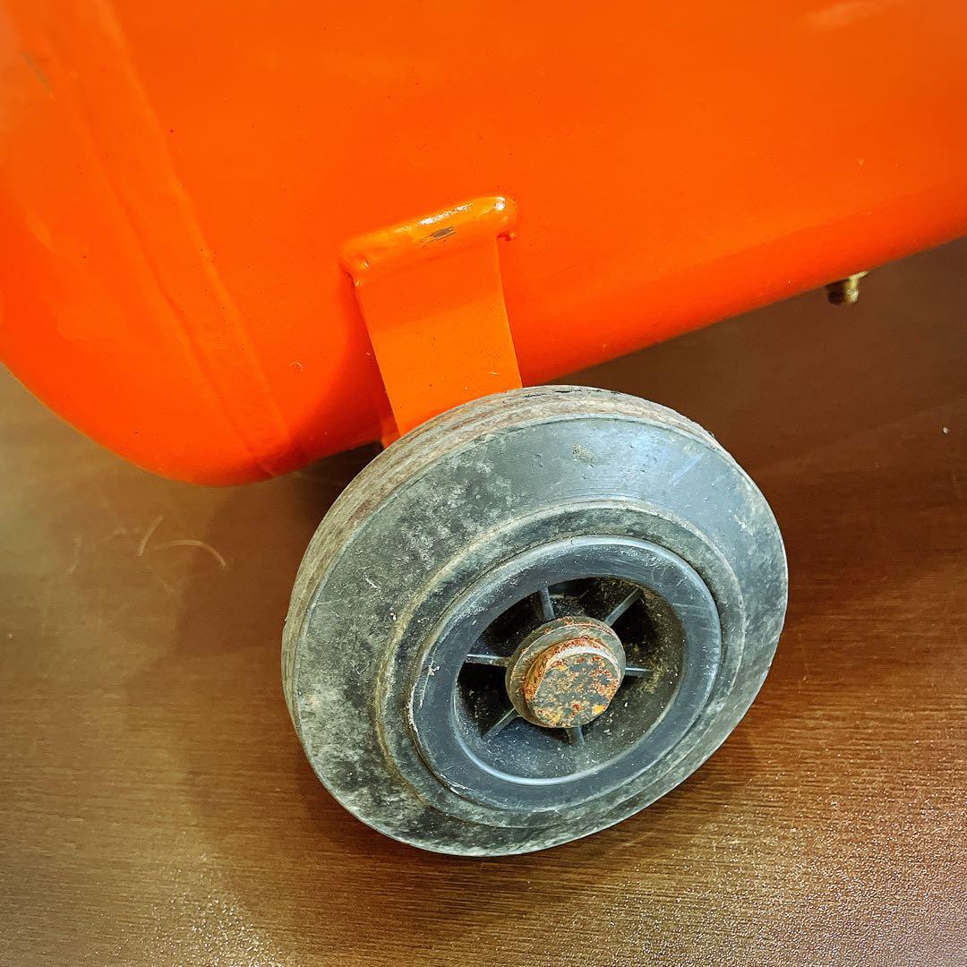 送料無料！エアーコンプレッサー　動作確認済み　LT24 HP1