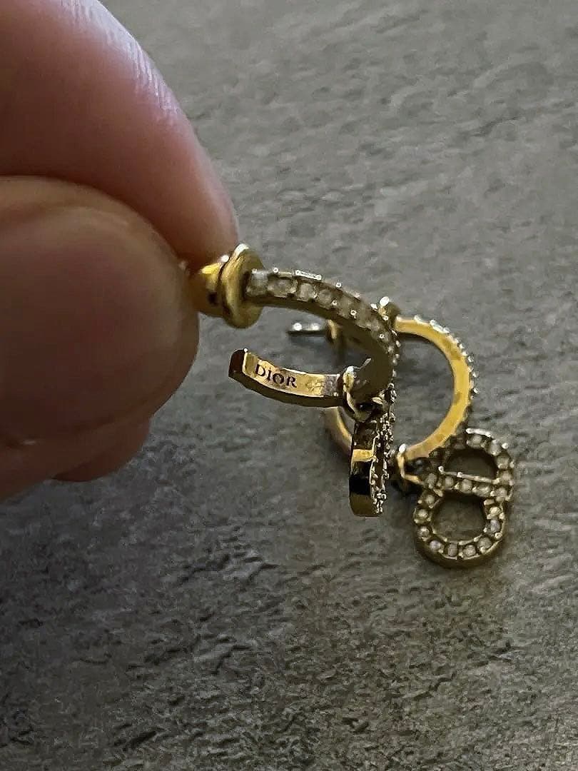 DIOR ロゴピアス クリスタル ゴールド