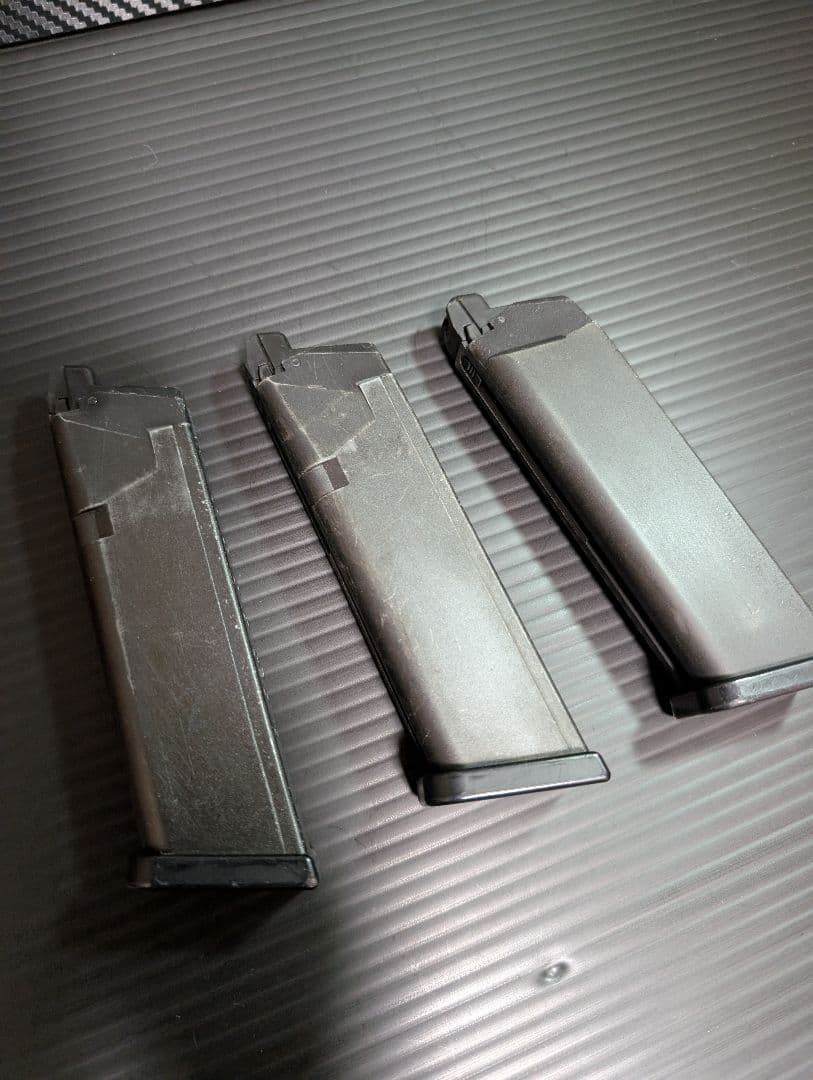 東京マルイ グロック18C 予備マガジン付き