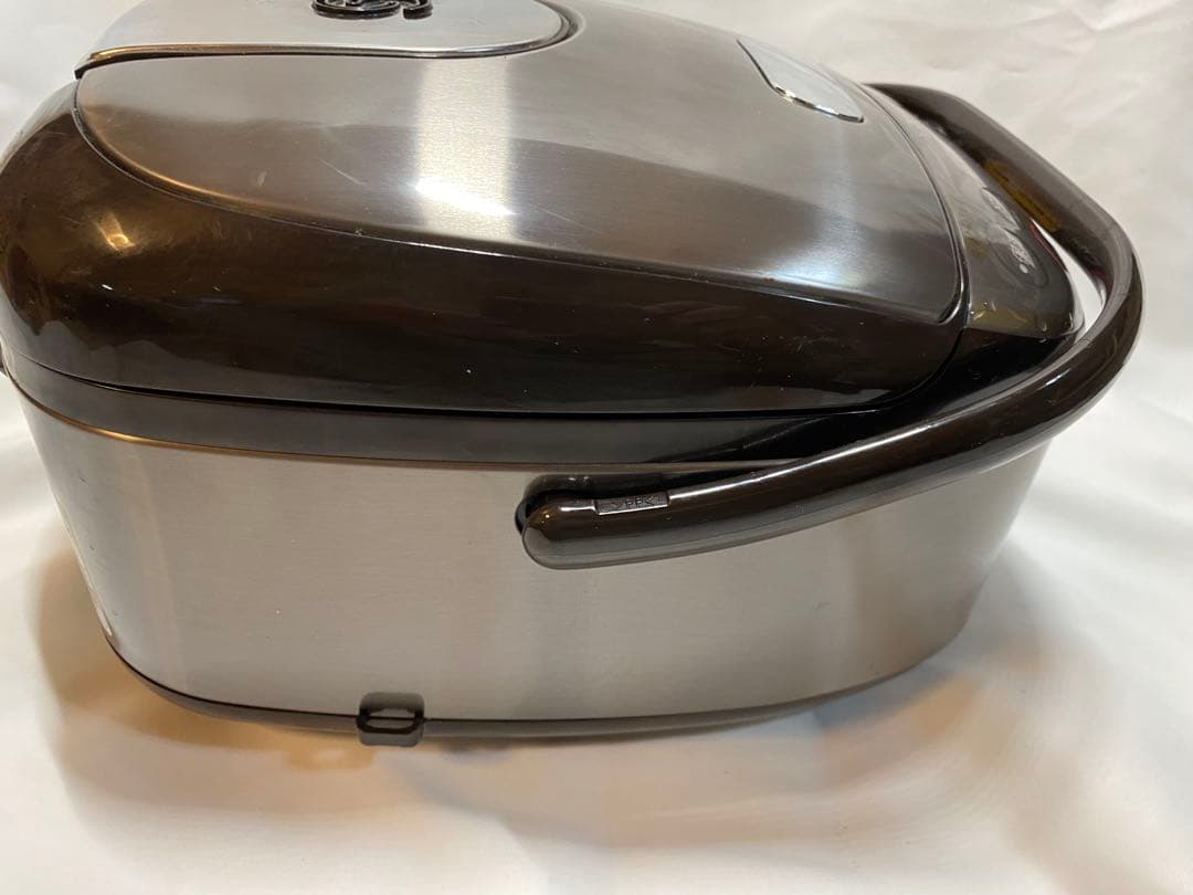 象印 Zojirushi NP-GP05E9炊飯器 2023年製　3合炊き