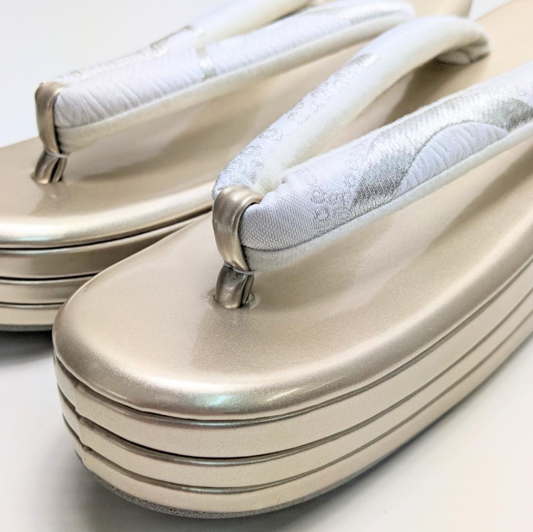 和装 草履 バッグ セット 帯地 梅 白 金 ゴールド フリーサイズ u94-1