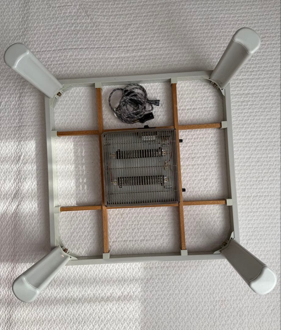 ハローキティ　こたつセット　赤外線ヒーター付き