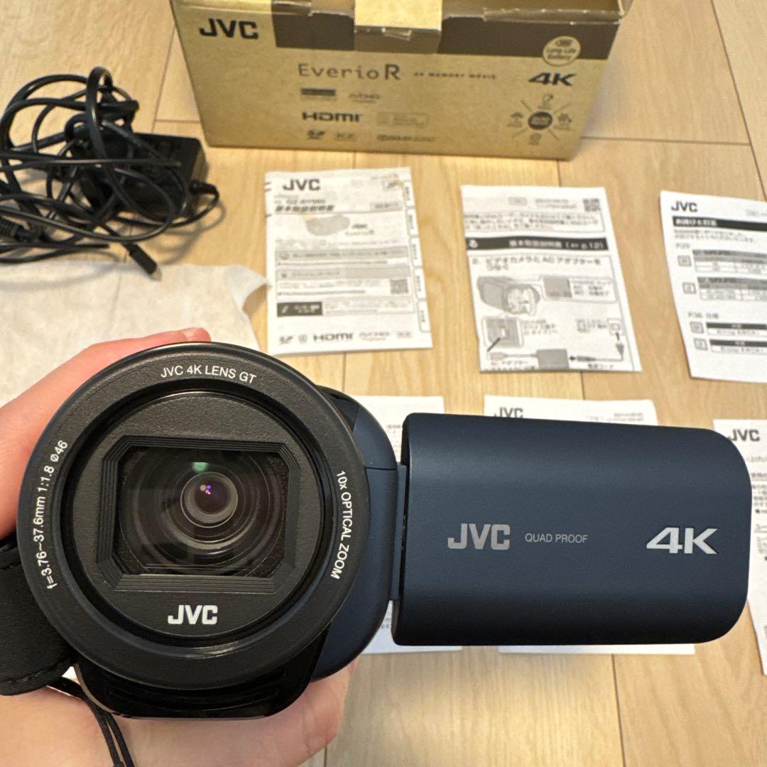 JVC ビデオカメラ　GZ-RY980