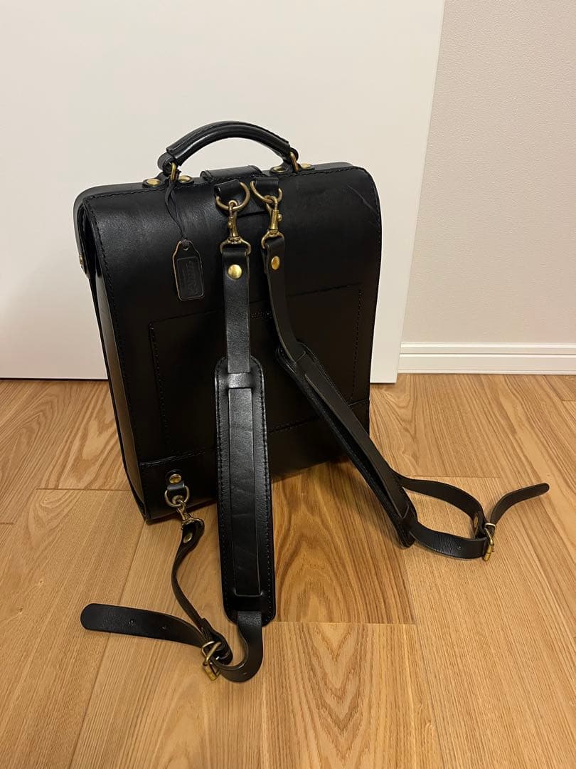 HERZ ダレスリュックM 黒　ビジネスバッグ