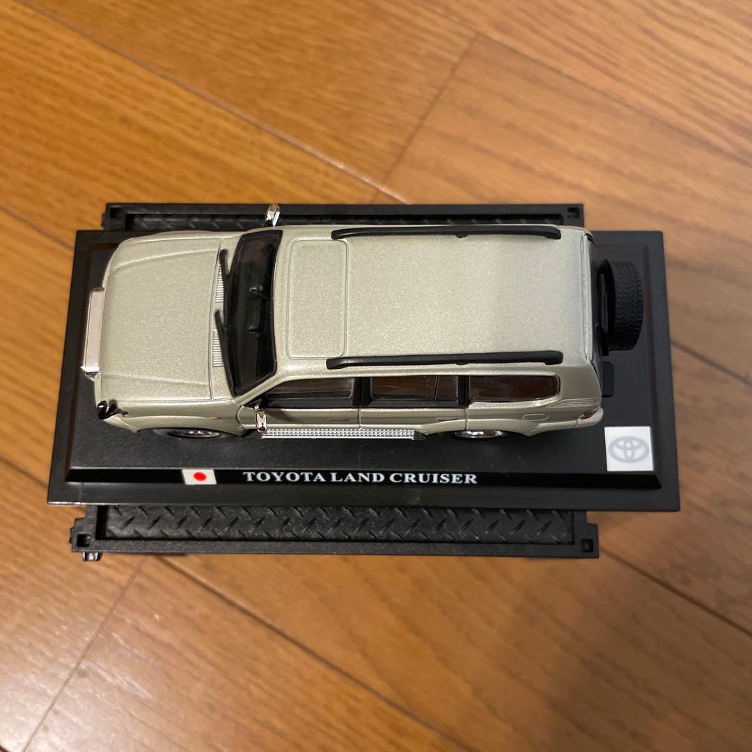 1/43 デルプラド　世界の名車 TOYOTA LAND CRUISER