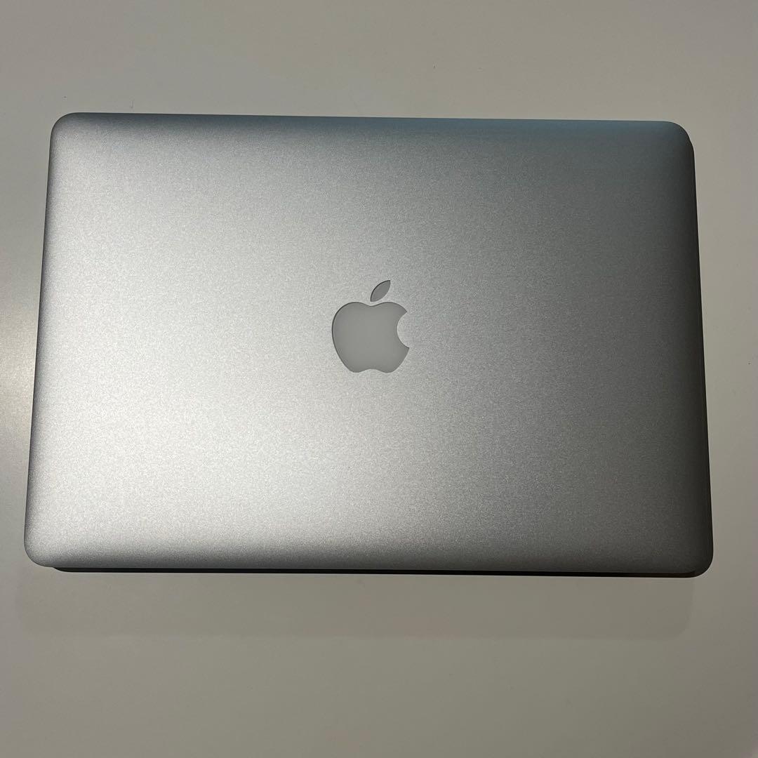 Apple MacBook Air 13インチ シルバー