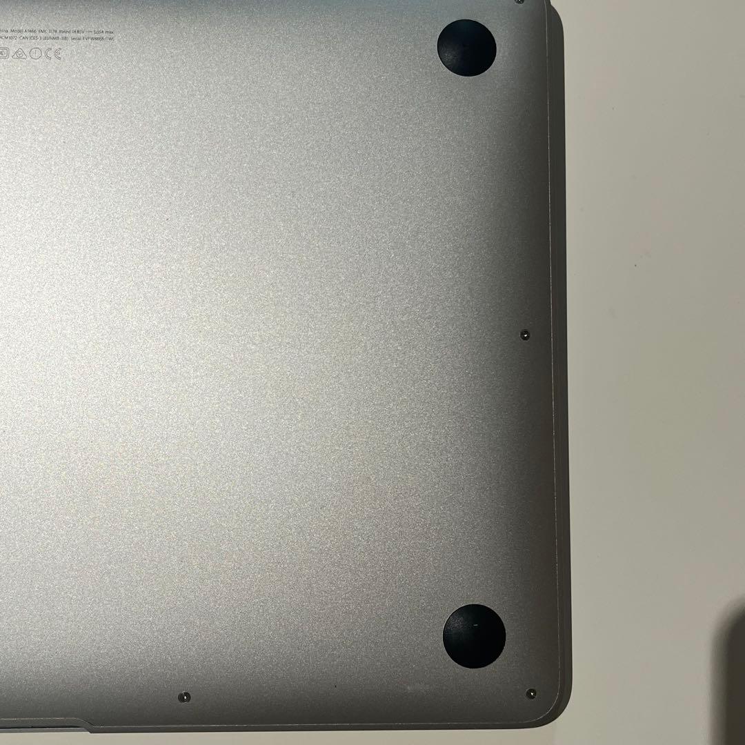 Apple MacBook Air 13インチ シルバー