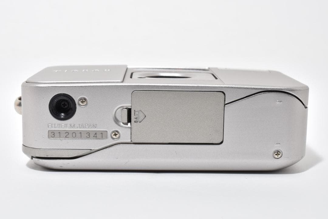 フジフィルム　TIARA II コンパクトフィルムカメラ