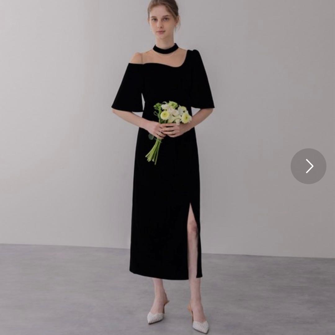 オフショルダー黒パーティードレス　ベロア