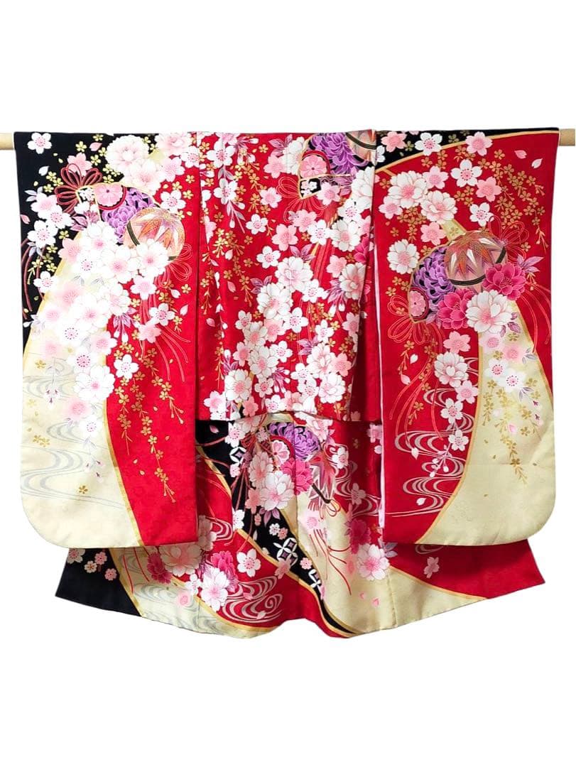 □七五三　女児振り袖着物　桜吹雪　手毬　金駒刺繍　襦袢半衿重ね衿付