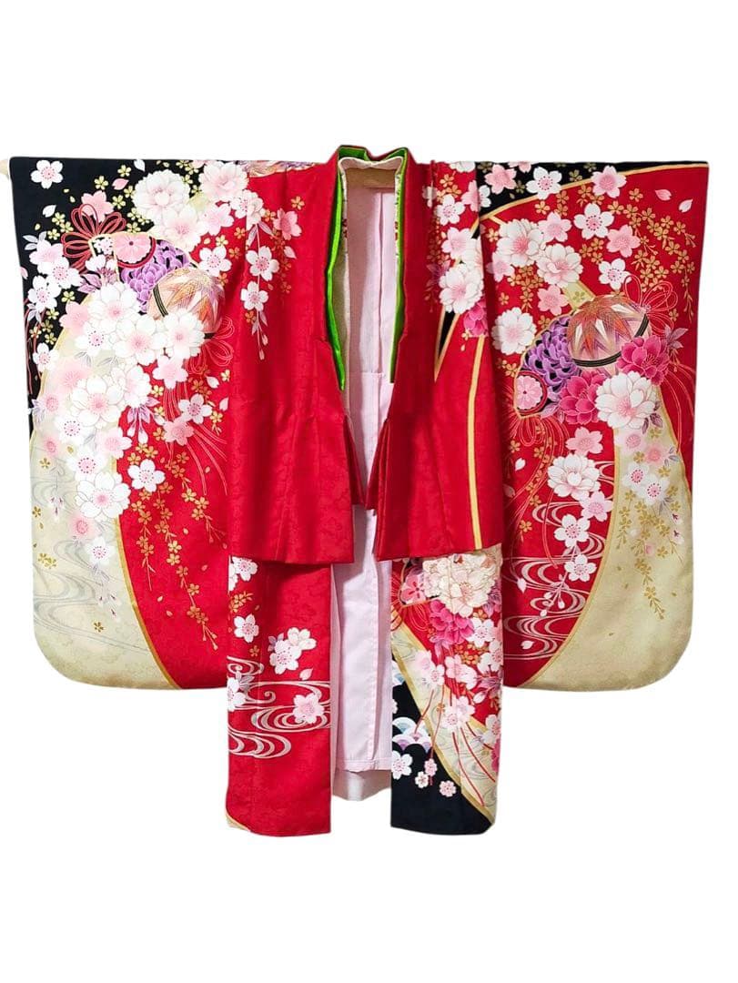 □七五三　女児振り袖着物　桜吹雪　手毬　金駒刺繍　襦袢半衿重ね衿付