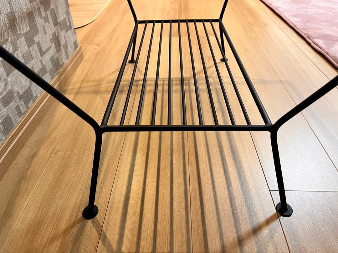 unico ガラスローテーブル　ウニコ